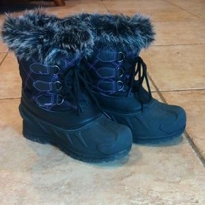 Snow boots kids youth size 5